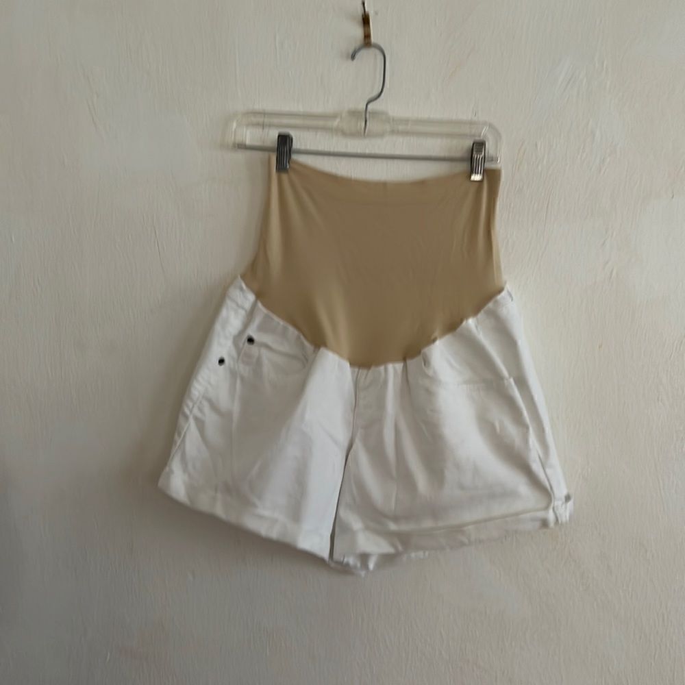 A-glow White Cotton Blend Maternity Boyfriend Shorts Size 14